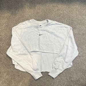 Nike Light Gray Cropped Pullover